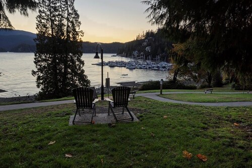 World Cup Stay & Nature Retreat in North Vancouver near Mt.Seymour & Deep Cove