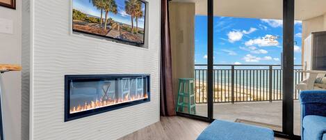 TV, fireplace