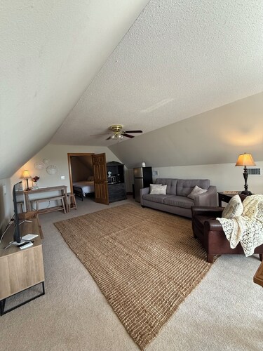 Whit-Acres Farm Loft