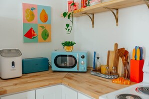 Private kitchen - Confetti Cottage on Parkridge (Knoxville)