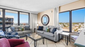 Smart TV - Lucky 711 Island Winds East 3BD, 2BA Condo (Gulf Shores)