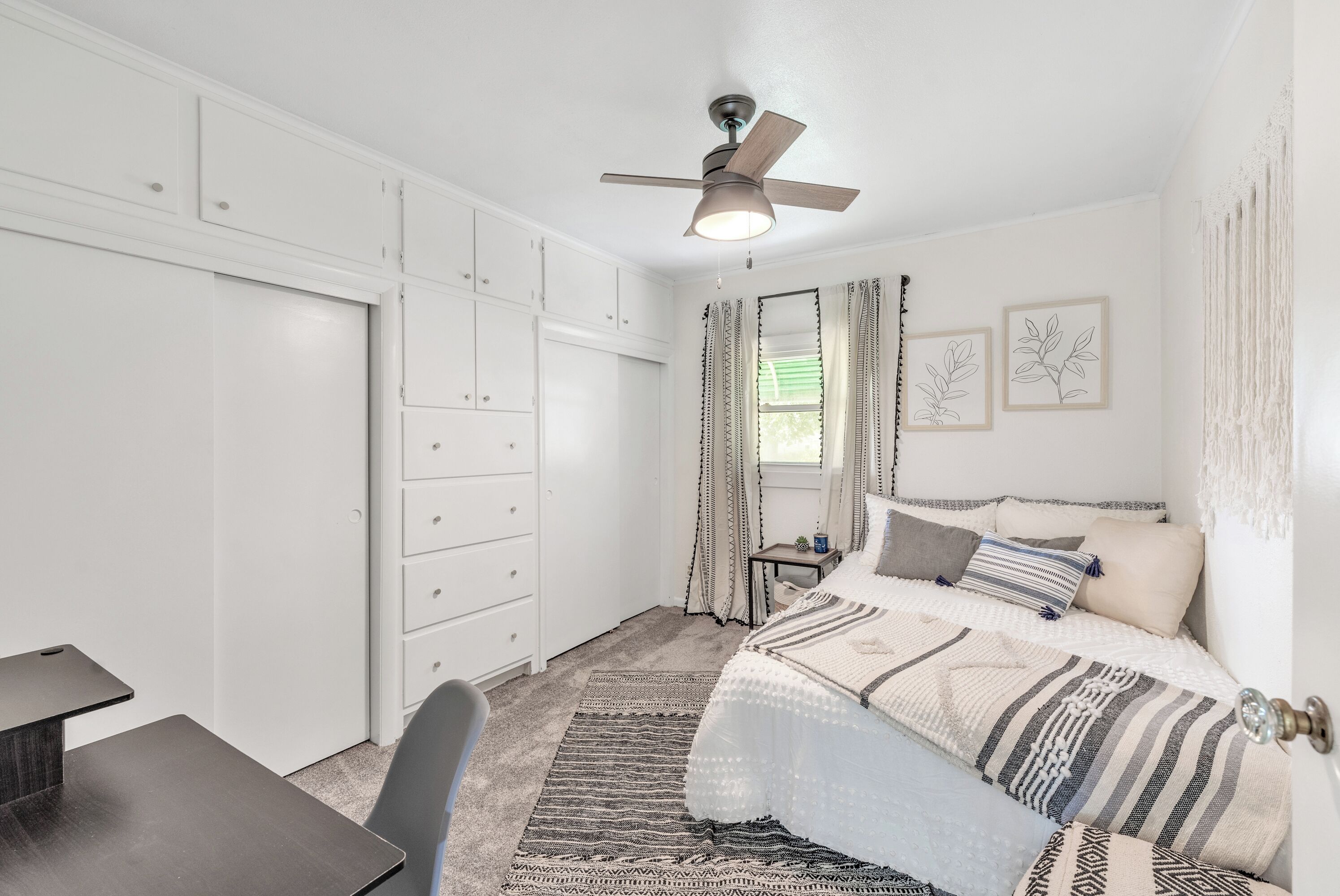 2 quartos, Wi-Fi de cortesia, roupa de cama