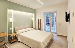 Iron/ironing board, Internet, bed sheets - Villa Sunset Dream 2 (Massa Lubrense)