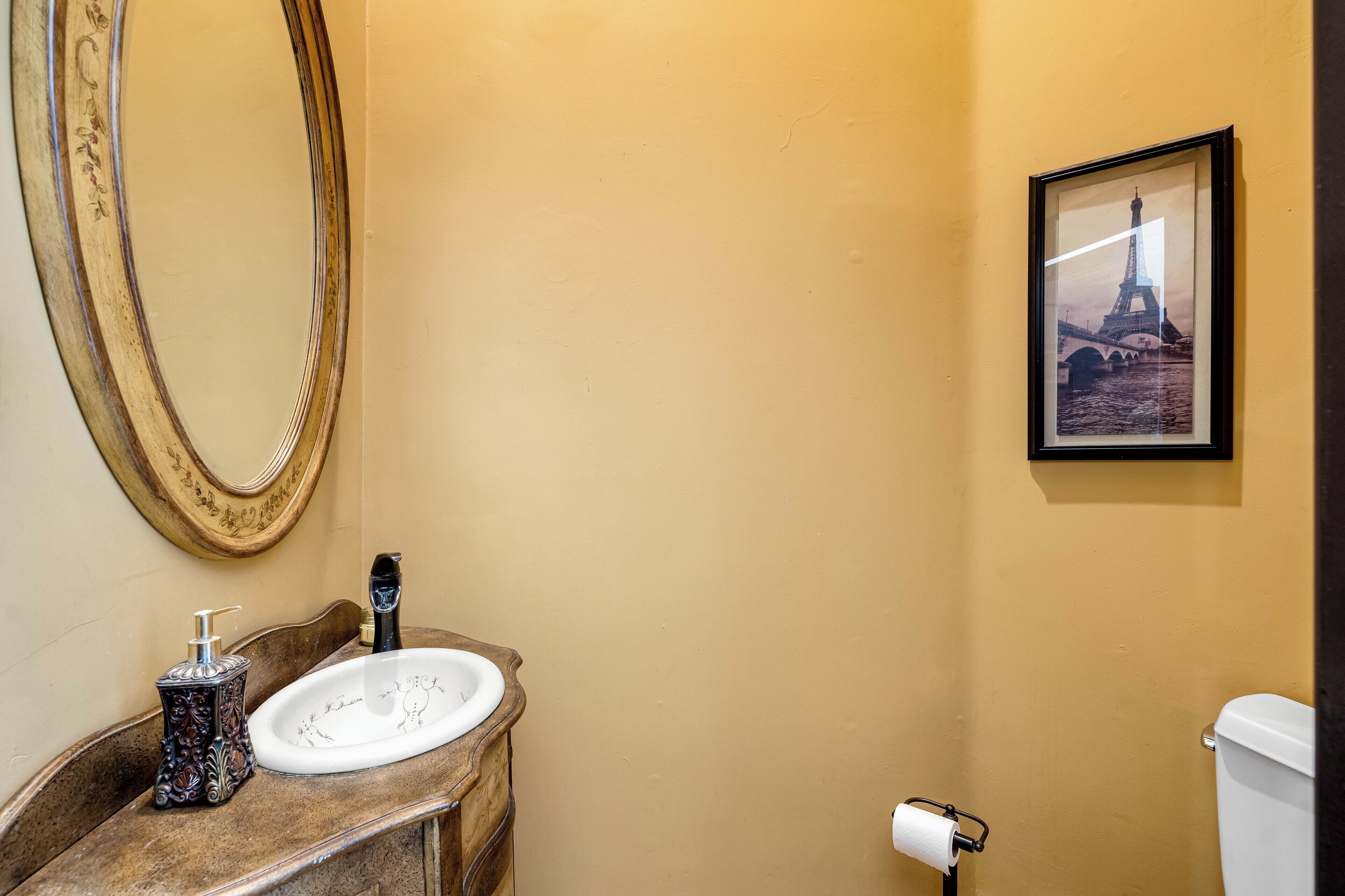 Artículos de tocador ecológicos, secador de pelo, toallas, jabón