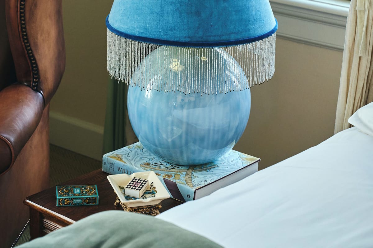 Caja de seguridad en la habitación y cortinas blackout