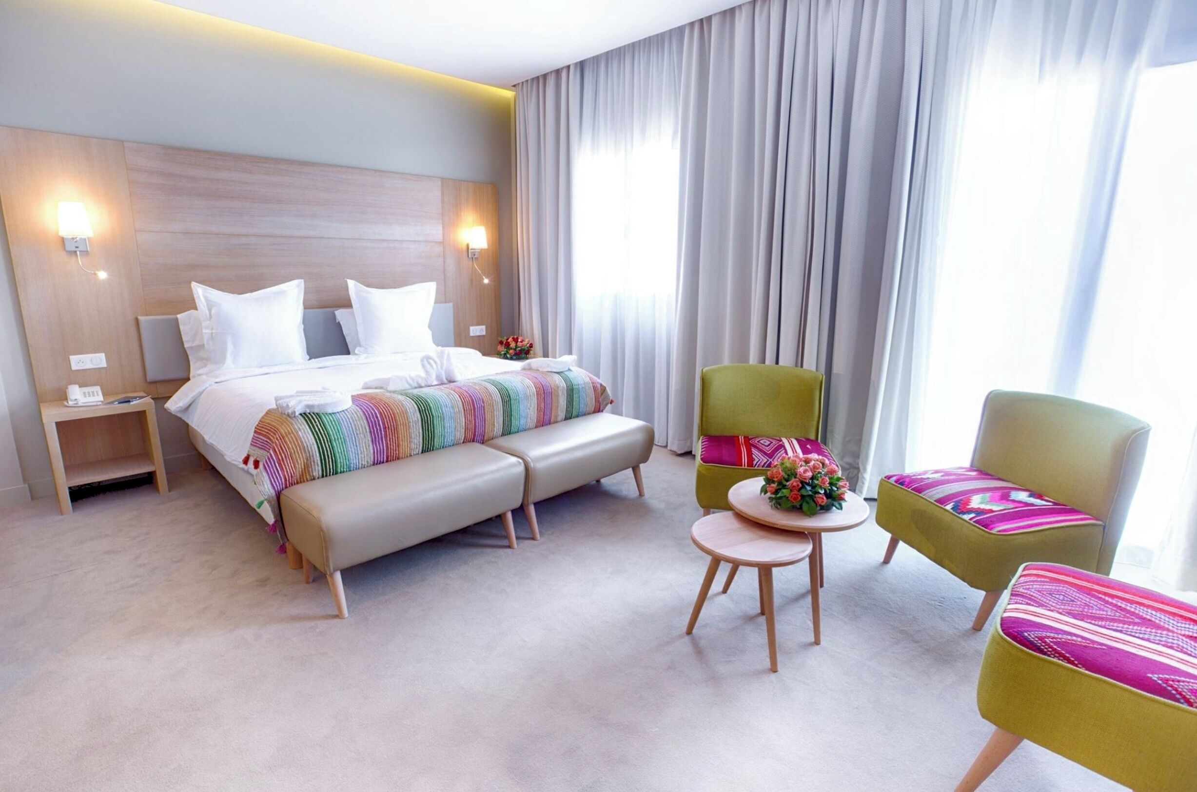 Chambre Standard Double ou avec lits jumeaux | Literie de qualité supérieure, minibar, coffres-forts dans les chambres
