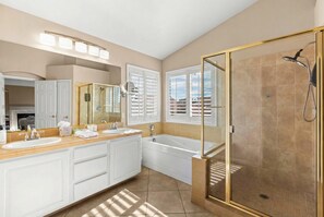 Shower, hair dryer, towels, soap - Heated Pool/Spa • Game Room • Arcades • King Beds • 20 Guests (Las Vegas)