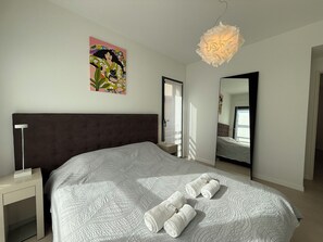 2 habitaciones, cuna de viaje, wifi y ropa de cama