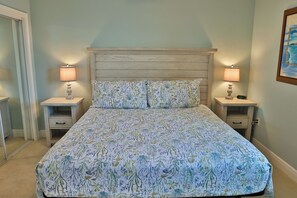 1 bedroom, in-room safe, iron/ironing board, free WiFi