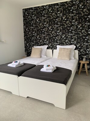 Bügeleisen/Bügelbrett, Internetzugang