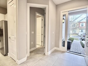 Interior - Townhouse with 4 Ensuite Bedrooms Near Disney and Free Clubhouse (Kissimmee)