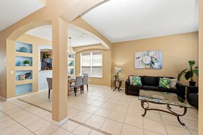 TV, video games, ping pong, books - Family Disney Retreat • Pool • Spa • Game Rooms • Resort Amenities (Kissimmee)