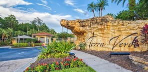 Property grounds - Family Disney Retreat • Pool • Spa • Game Rooms • Resort Amenities (Kissimmee)