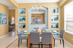 Dining - Family Disney Retreat • Pool • Spa • Game Rooms • Resort Amenities (Kissimmee)