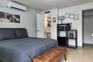 Free WiFi, bed sheets - The Bambino at PWC (Hot Springs)