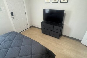 Free WiFi, bed sheets - The Boardwalk at PWC (Hot Springs)