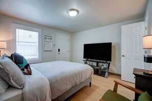 Accès au Wi-Fi (inclus), literie fournie