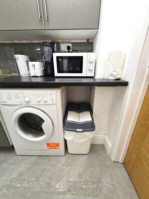 Interior - Private and Beautiful 1BR Apartment near South Park,Churchill Hospital, Oxford. (Oxford)