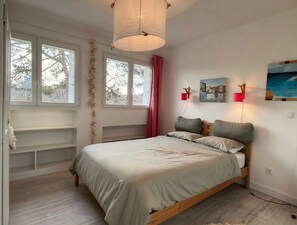 Schreibtisch, kostenloses WLAN, Bettwäsche