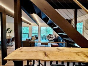 Smart-tv, videospil, dvd-afspiller, bøger