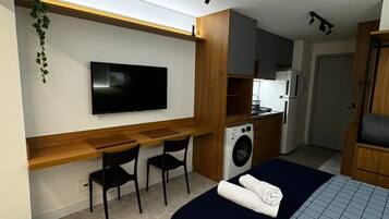 1 chambre, fer et planche à repasser, Wi-Fi, draps fournis