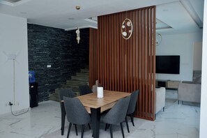 Dining - PalmView Saly / Ngaparou - Luxury & Serenity Villa in Senegal. (Saly)