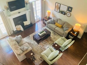 Living area - Masters Rental 4-bedroom house in Golf Course Community (Evans)
