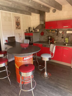 Fridge, microwave, oven, dishwasher - Villa d'Huchet (MOLIETS ET MAA)