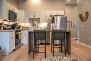 Fridge, microwave, oven, stovetop - Calm Couples Retreat | Designer Condo | No Stairs (Pittsburgh)