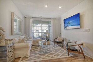 Living area - Coastal & Mid Century Modern 2-bedroom condo w/ Office at Isle of Palms Conn (Mount Pleasant)