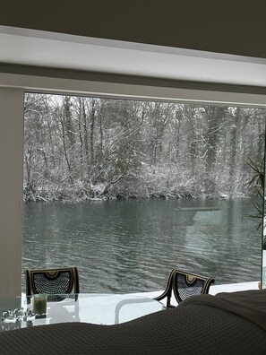Dining - Villa on the banks of the Marne, spacious and bright, swimming pool, sauna, near RER station (Chennevières-sur-Marne)