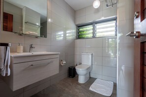 Towels, toilet paper