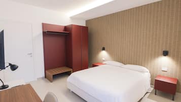 Fer et planche Ă repasser, Wi-Fi, draps fournis