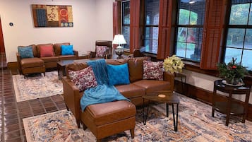 Smart-TV, peis og bøker