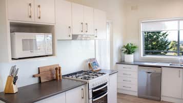 Casa, 6 quartos, vista para a montanha | Cozinha privada