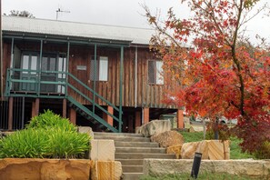 Casa básica, vistas al jardín | Exterior