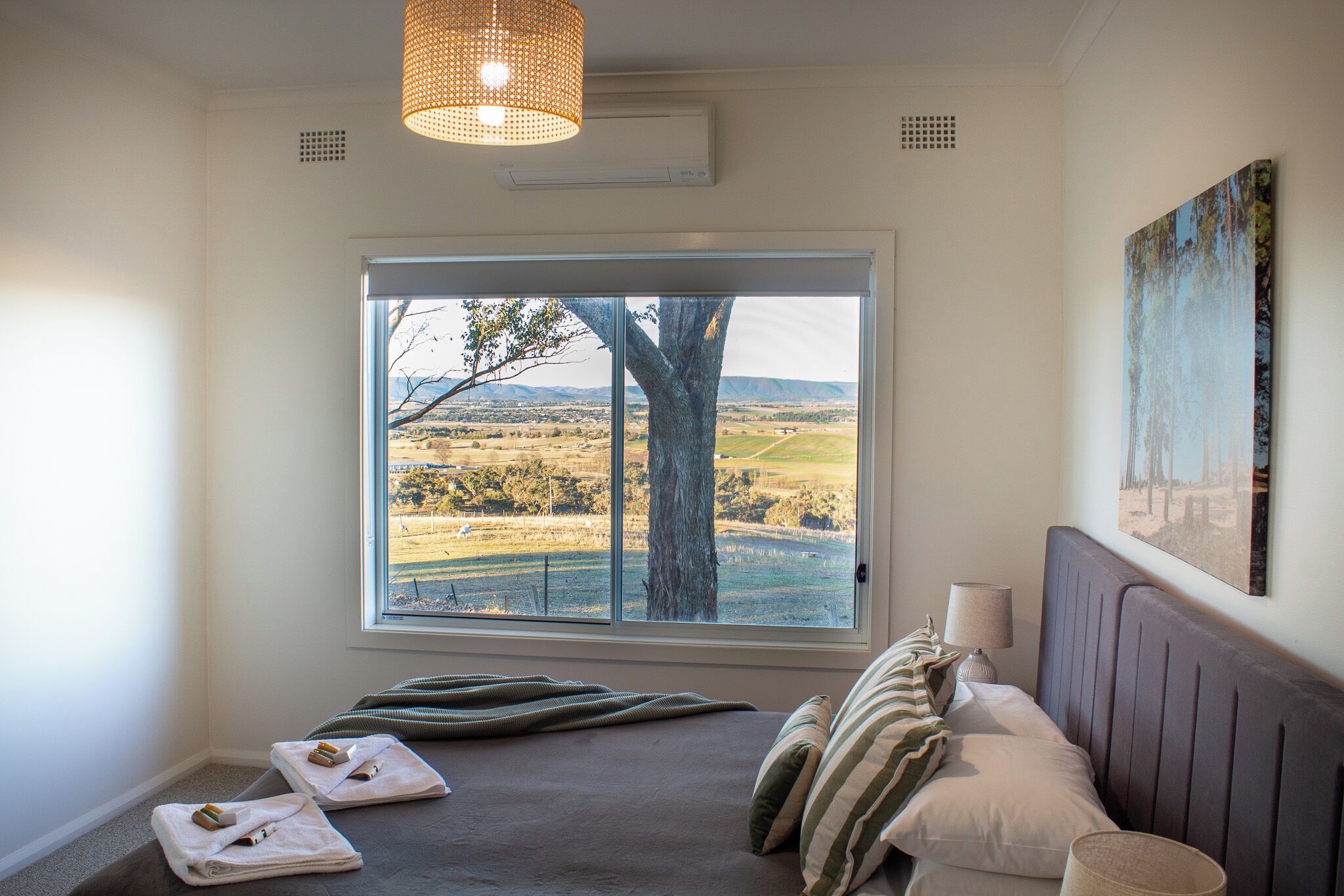 House, 6 Bedrooms, Mountain View