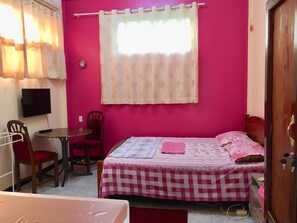 Economy Double Room, Non Smoking | Desk, laptop workspace, free WiFi - Hotel Mangueira (Paramaribo)