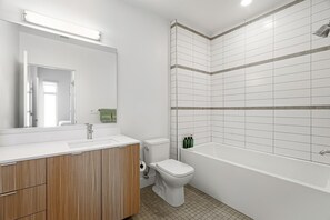 Bathroom - Luxury Marina Penthouse Private Suite w/ Pool (Marina del Rey)