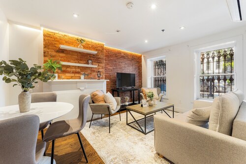 Cozy 1-bedroom apartment in awesome Brooklyn with AC