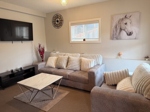 Modern 2 bedroom house in one of Calgarys most sought after communities.