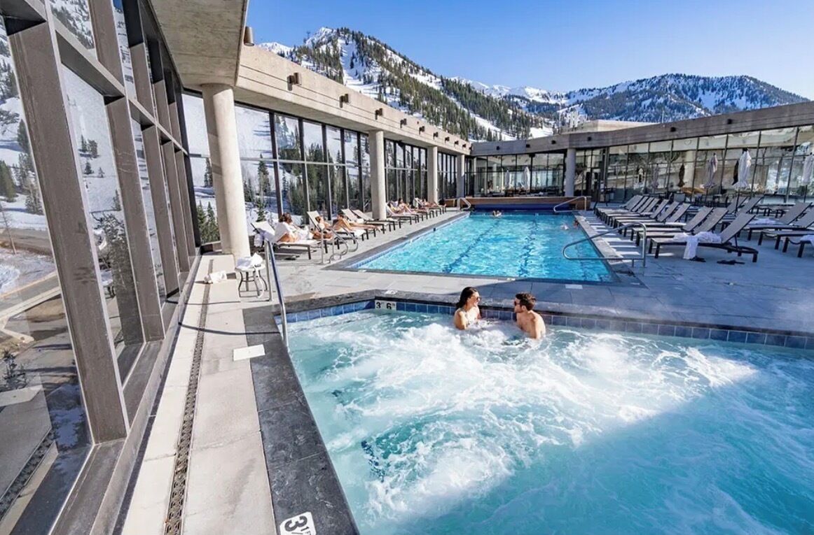 Ulkouima-allas, lämmitetty uima-allas