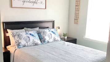 2 bedrooms, desk, iron/ironing board, free WiFi