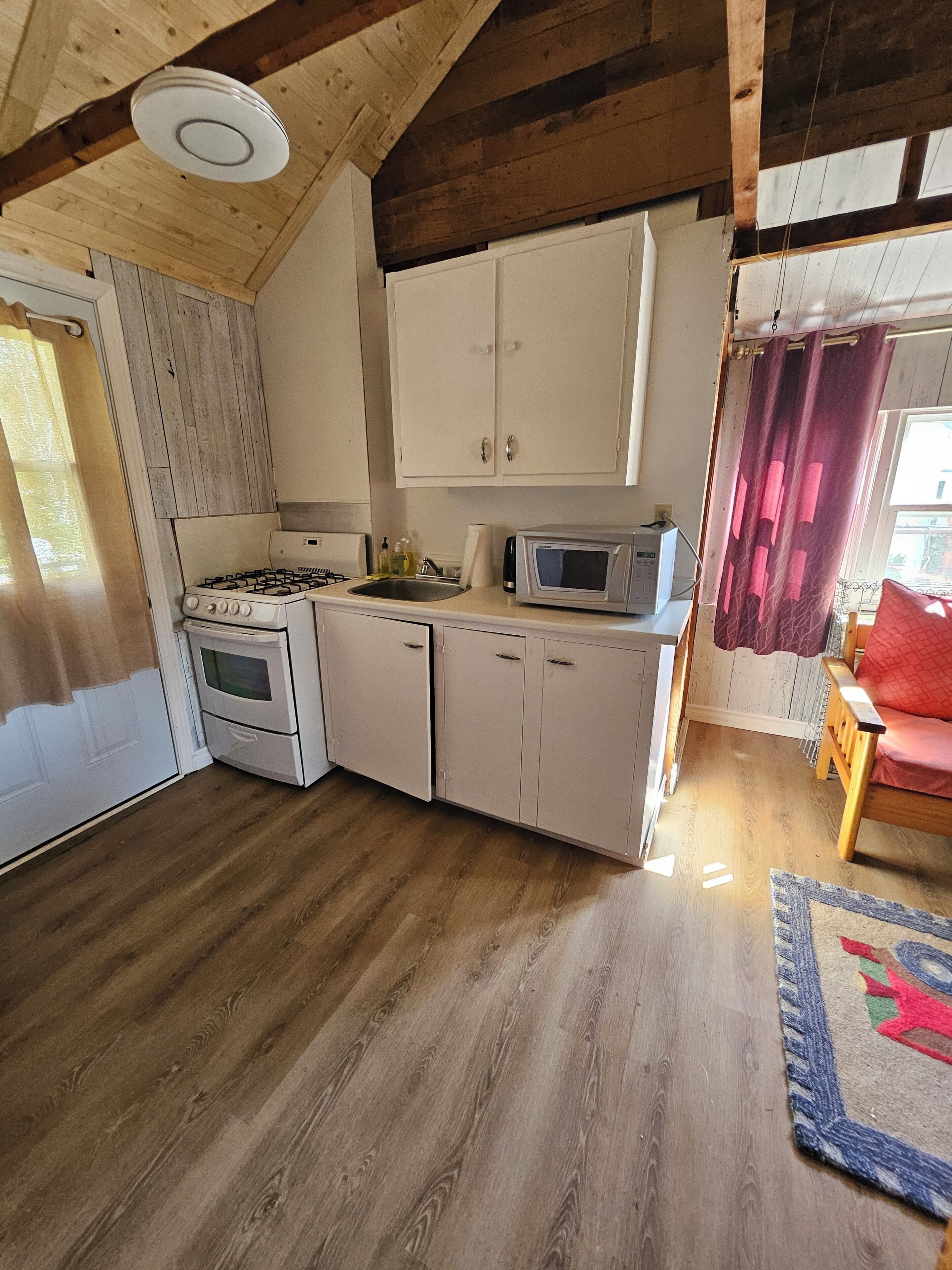 Eenvoudig huisje | Privékeuken | Een mini-koelkast