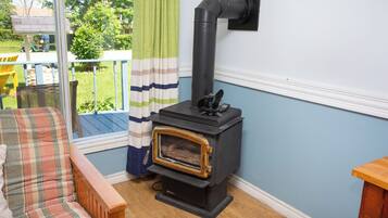 Family Cottage, Lake View | Bahagian dalam