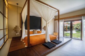 Chambre Double Deluxe, balcon, vue piscine | Matelas Select Comfort, minibar, coffres-forts dans les chambres