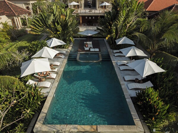 Ikiru Uluwatu - Uluwatu