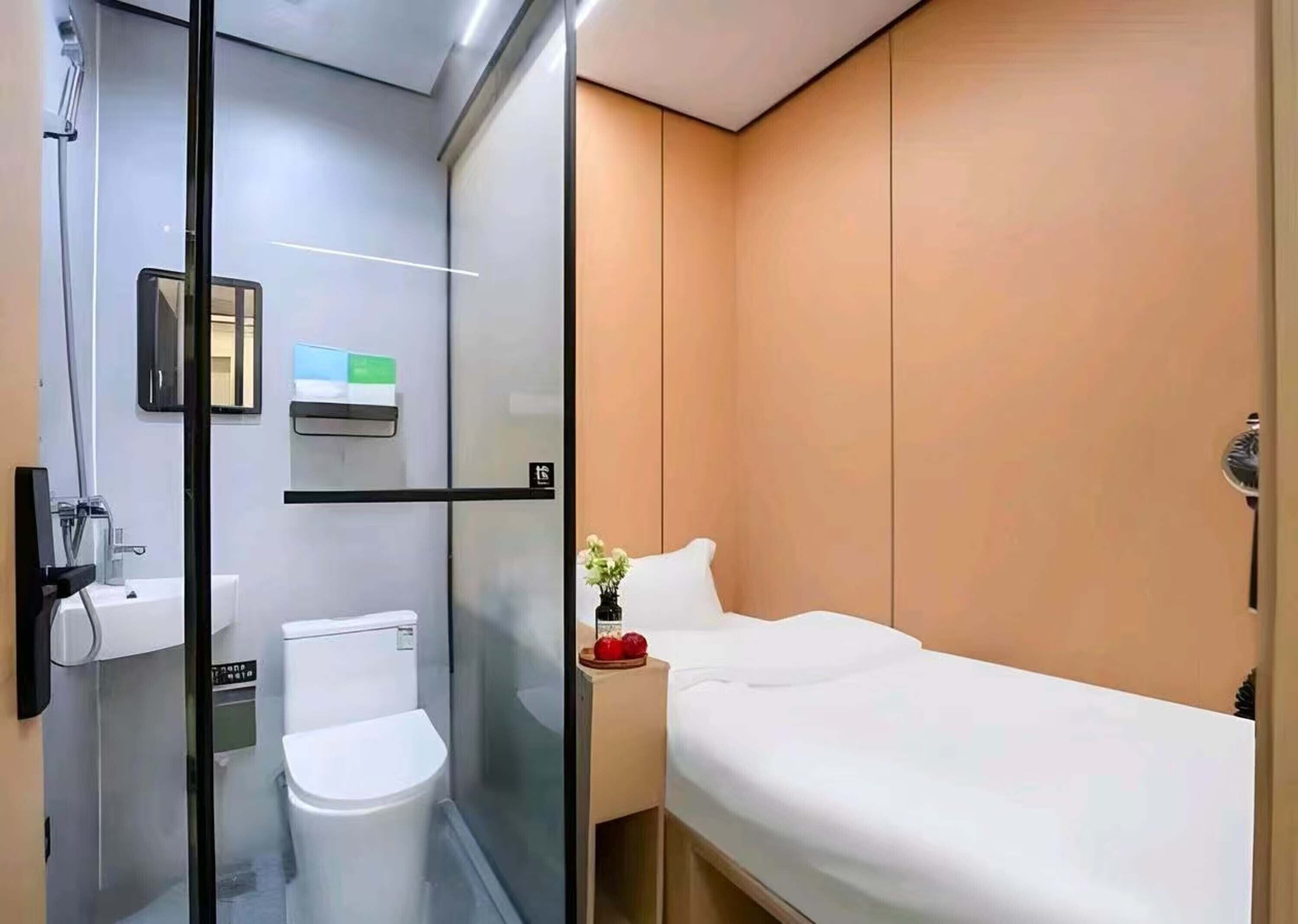 Blackout curtains, free WiFi, bed sheets