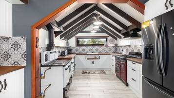 Microwave, oven, stovetop, dishwasher