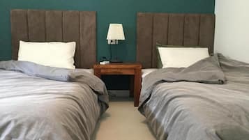 Twin Room, 2 Twin Beds | In-room safe, iron/ironing board